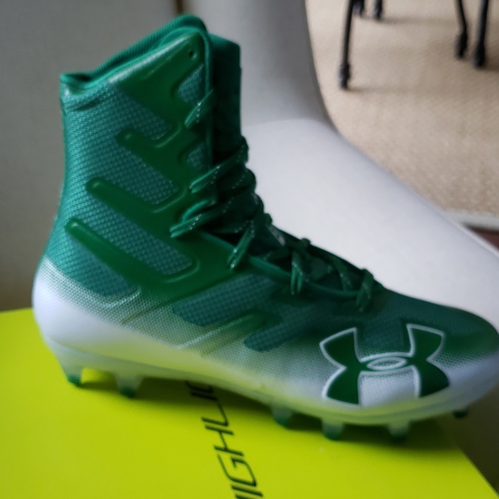Football cleats